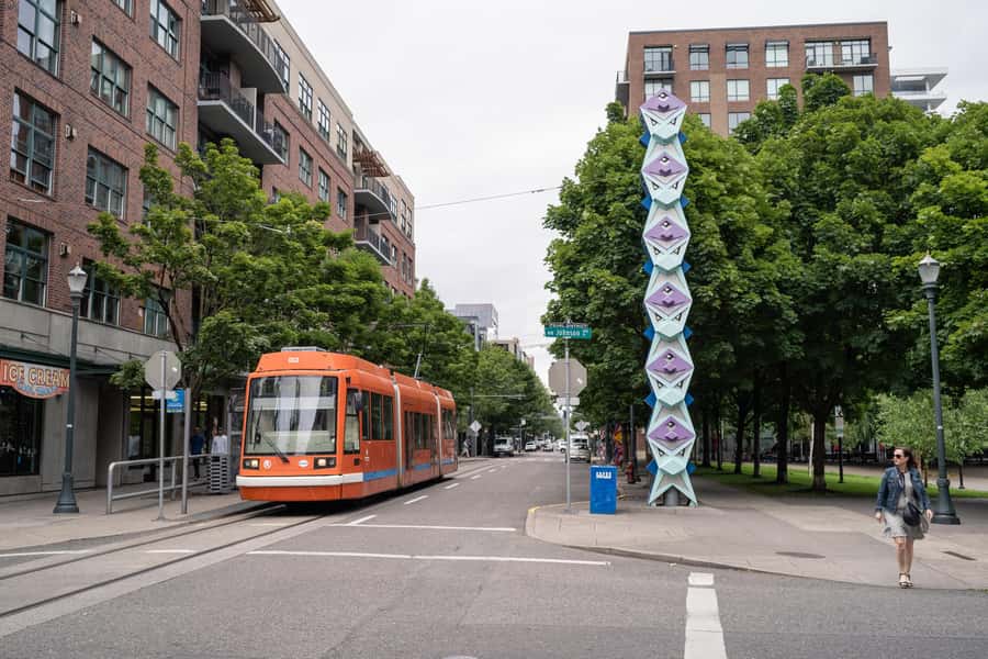 A Guided Walking Tour of Historic Downtown Portland - Where the Tour Really Shines: Facts Delivered by a Real Guide