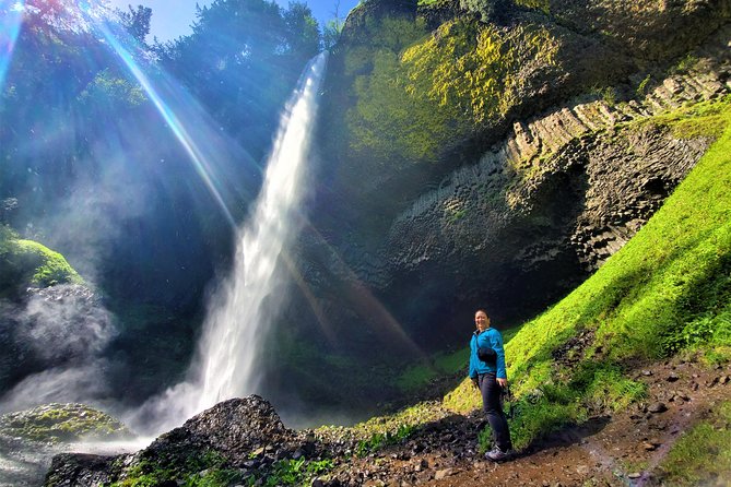 Columbia Gorge Waterfalls and Mt. Hood Tour - Full Day - Hood River free time: where the lunch hunt becomes part of the fun