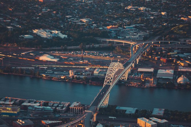 Downtown Portland Air Tour by Envi Adventures - Pilot style matters: comfort, safety talk, and landmark spotting