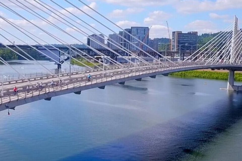 Essential Portland: 2-Hour Guided Bike Tour - E-Bike vs Standard Bike: Choose the Right Effort Level