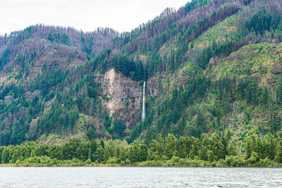 From Portland: 7 Wonders of the Gorge Jetboat Cruise - FAQ
