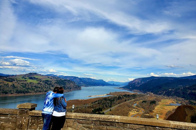 Half Day Columbia River Gorge Waterfalls Tour - Wahkeena Falls: getting the name right (and choosing how far to walk)