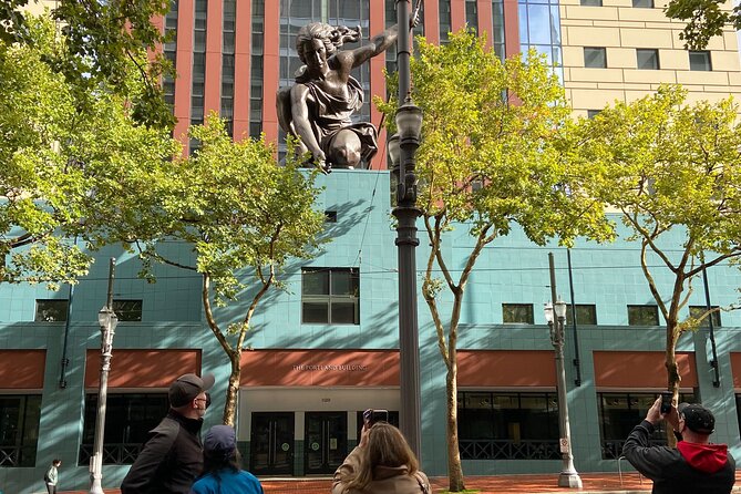 Intro to Portland Small Group Walking Tour - Stop 1: Director Park Sets the Downtown Story