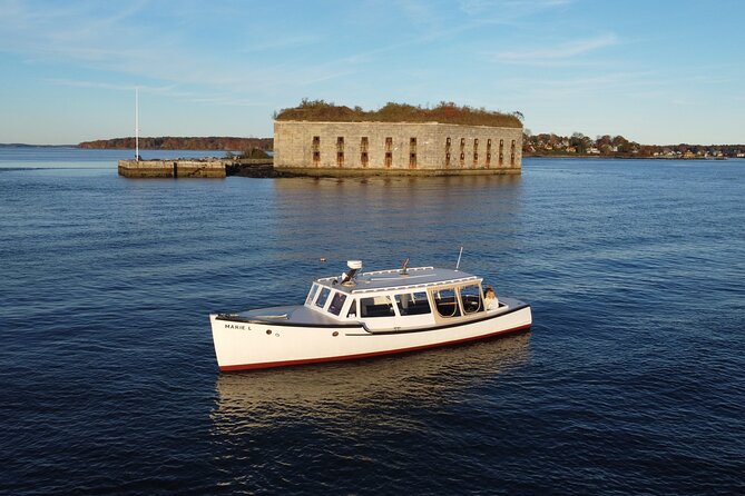 Large Group Private Wooden Boat Sightseeing & Lighthouse Charter - Price and Group Value: When $850 Makes Sense