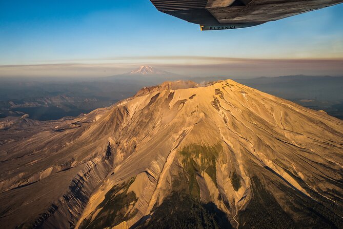 Mt. St. Helens Air Tour by Envi Adventures - Stop 2: Portland and the shadow of Mount Hood