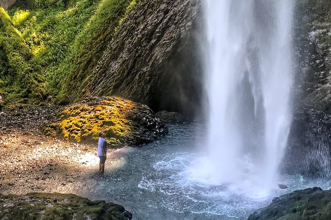 Multnomah Falls and Columbia River Gorge Half-Day Hiking Tour - When time allows: Horsetail Falls and its seasonal personality