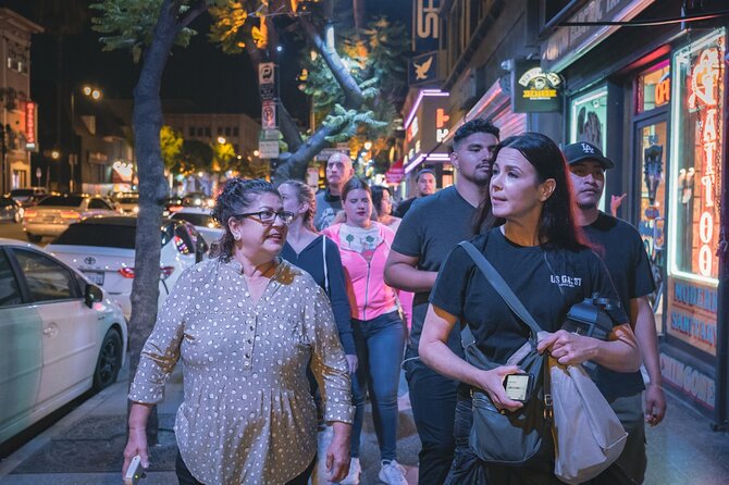 Phantoms, Penance, and Poltergeists: Portland Ghost Tour - How the guide makes or breaks the night (and what to watch for)