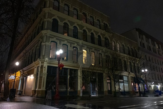 Phantoms, Penance, and Poltergeists: Portland Ghost Tour - Photo tips for a one-hour ghost tour