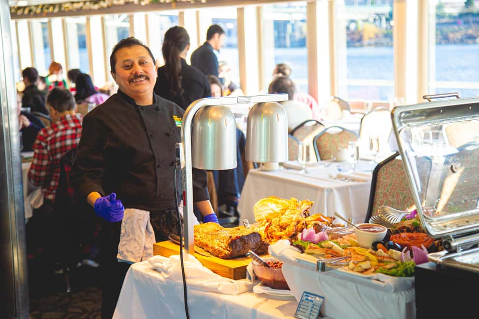 Portland: Champagne Brunch Cruise on Willamette River - Weather-ready planning for an Oregon river morning or afternoon