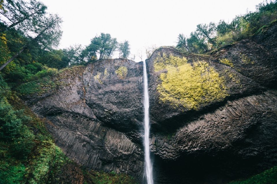 Portland: Columbia River Gorge Waterfalls Morning Tour - Timing, weather, and what to pack for a morning that can change