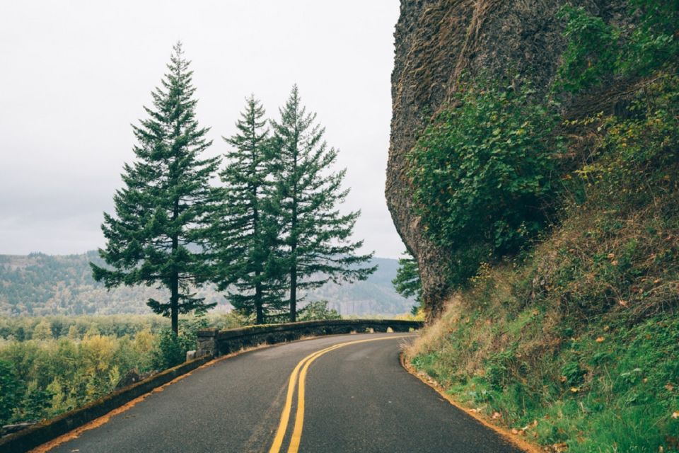 Portland: Columbia River Gorge Waterfalls Morning Tour - The Gorge story the guide tells while you ride