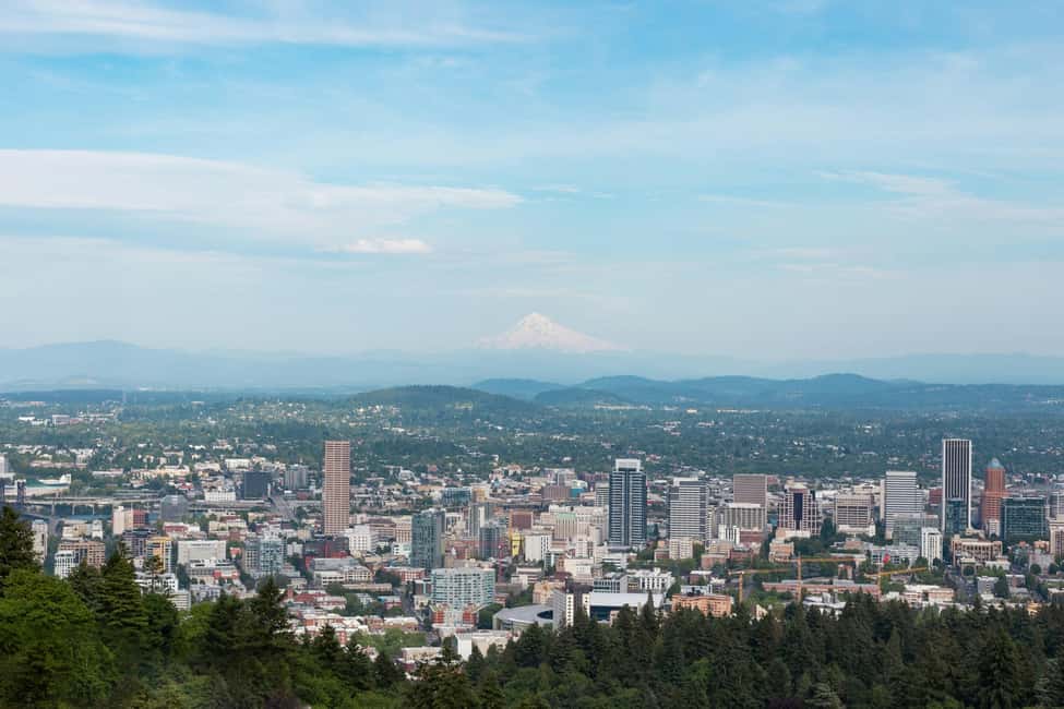 Portland, Oregon: City Highlights Tour with Aerial Tram Ride - Timing, walking, and what to bring for a smooth 3 hours