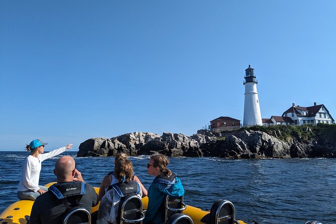 Seven Portland Lighthouses Tour - The 10-minute lighthouse rhythm (and why it’s a good idea)