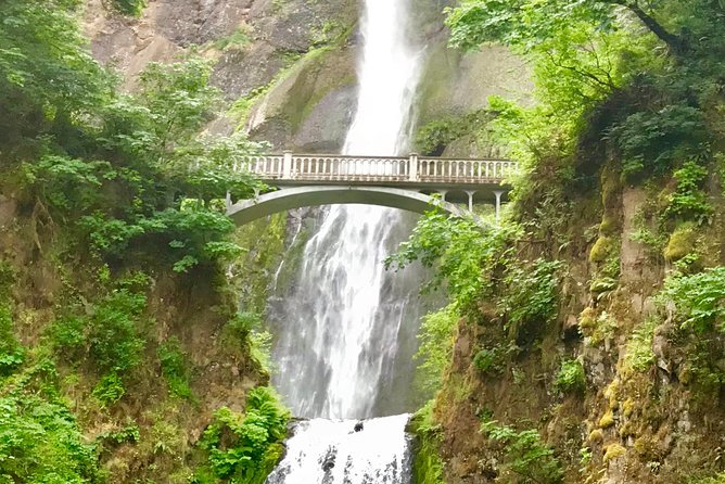 Small Group: Columbia River Gorge Waterfalls and Mt Hood Day Tour from Portland - Why This Portland Day Trip Works So Well