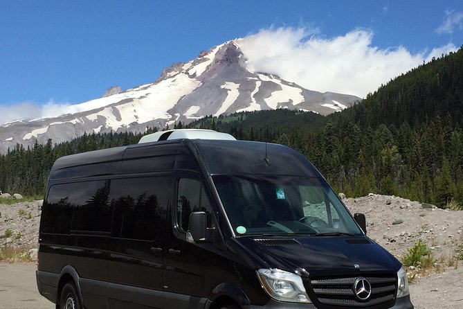 The Hood-Columbia Loop: Timberline, Orchards, and Waterfalls - Mt. Hood and Timberline Lodge: the view that changes the whole day