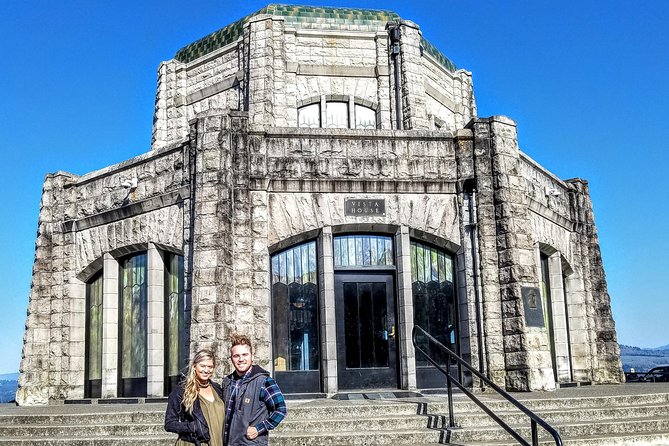 Waterfalls & Wine Tour-Multnomah Falls,Vineyards,Hood River Combo - Hood River Time: Pints, Food, and Windsurfing Energy