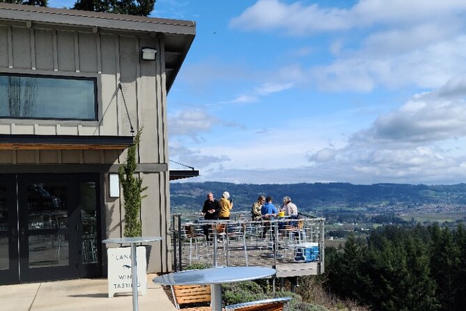 Willamette Valley Wine Tour with Lunch - Pickup and the small-group edge (why max 10 travelers helps)